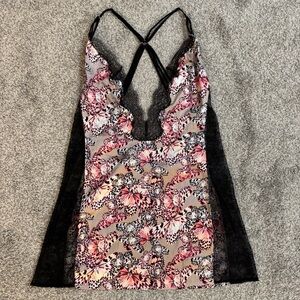 Victoria's Secret Size L Butterfly Lace Criss Cross Strappy Chemise Lingerie